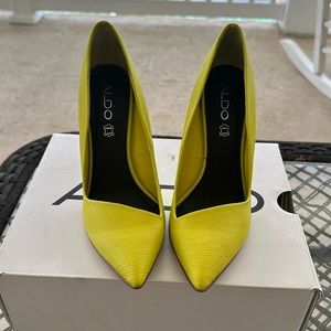 Neon Pumps